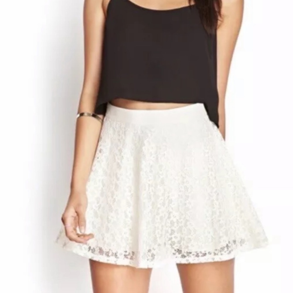 Kimchi Blue UO ivory lined lace skirt size‎ medium